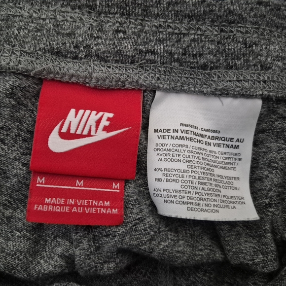 NEW Nike Jogger Set Pants and Jacket Gray Women's Sz M/L - Picture 4 of 7